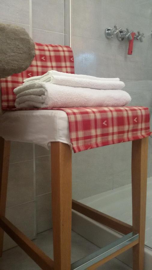 Cerveno Catif Ladru Bed & Breakfast エクステリア 写真
